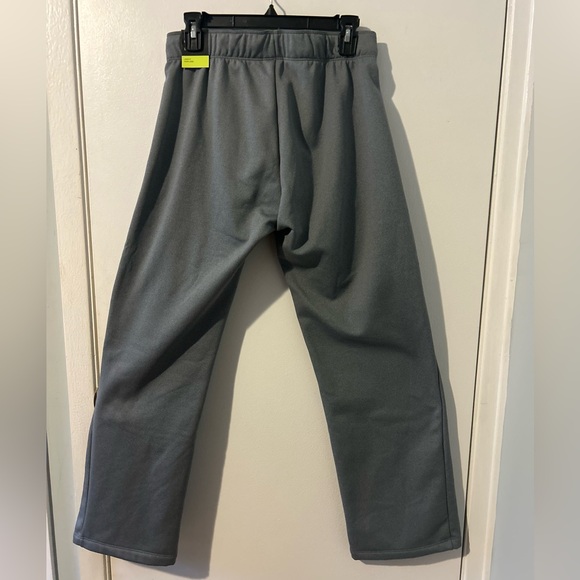 Nike Woman’s Therma Fleece Training Loose Fit Pants,Grey Color, Size Small - Picture 4 of 10